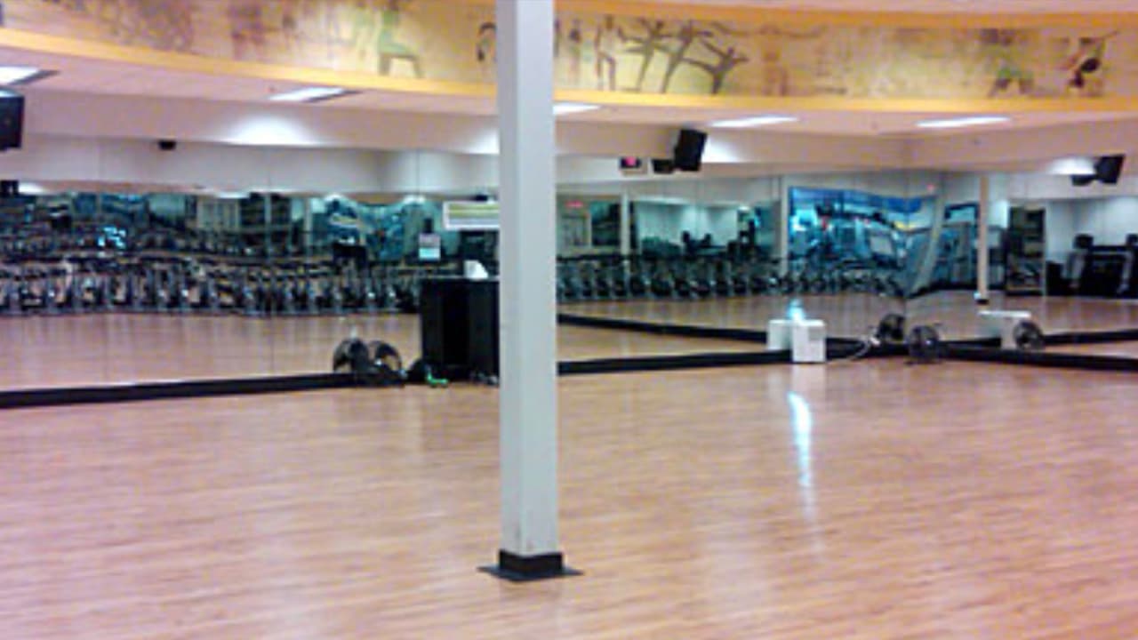 Quienes acostumbraban a ejercitarse en 
<b>Pasadena East</b> se verán afectados con este cierre. El gimnasio se encuentra en el 5946 Fairmont Parkway, Pasadena, Texas, 77505.