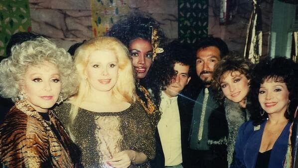 Fue una historia que tuvo mucho éxito, pues estaba llena de intrigas y rivalidad, aquí dio vida a 'Nina Montenegro'.