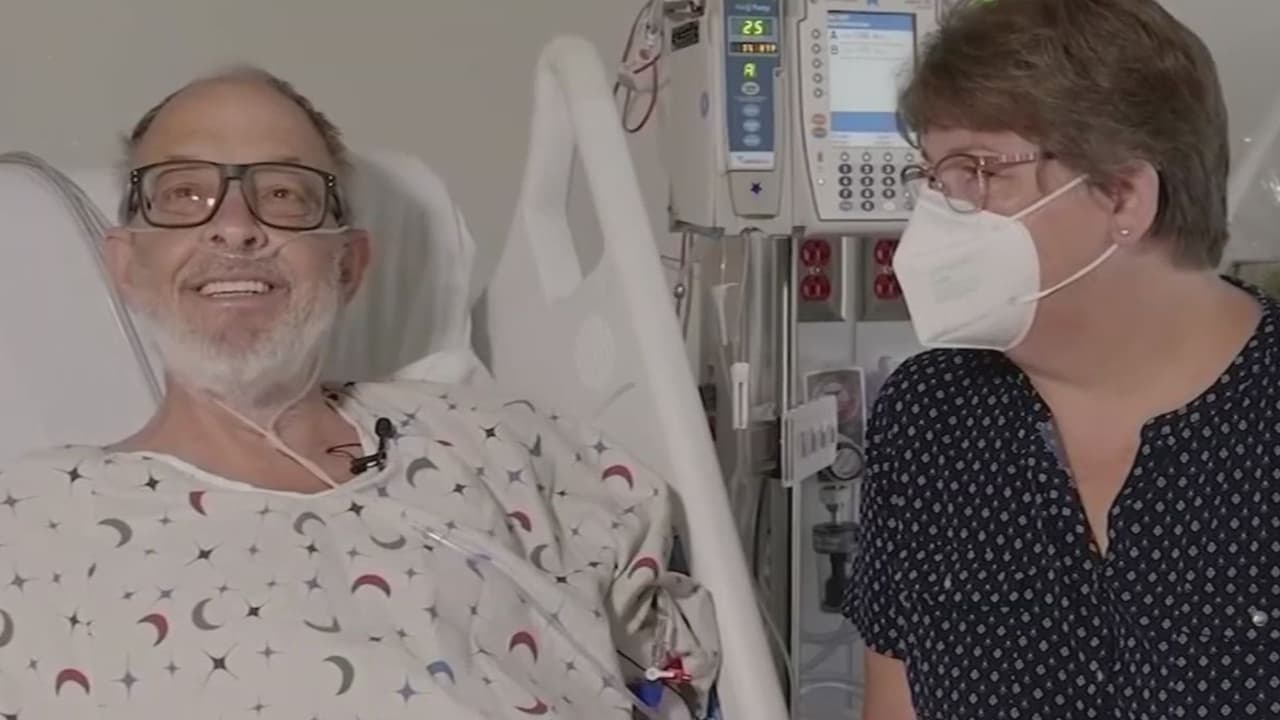 A un mes de recibir un corazón de cerdo, este hombre recupera sus fuerzas: ¿el futuro de los trasplantes pasa por los animales modificados?