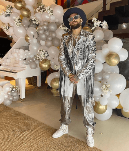 Neymar, como siempre, hizo una fiesta junto con familia y amigos cercanos.