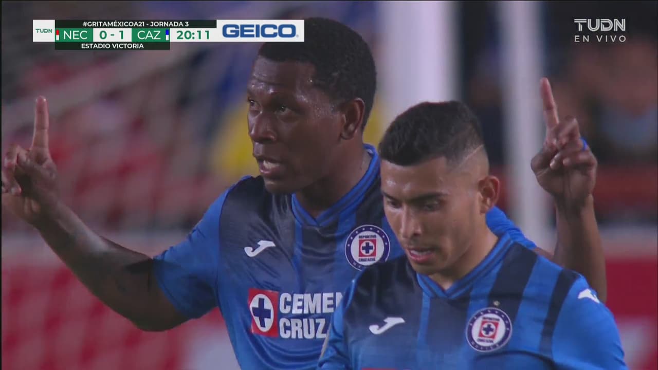 ¡Sorprenden a los Rayos! Brayan Angulo anota el 0-1 para Cruz Azul