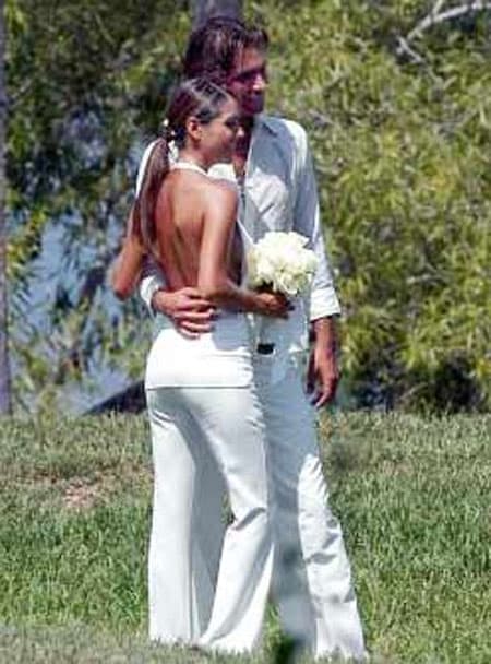 <b><a href="http://www.univision.com/temas/grettell-valdez">Grettell Valdez</a></b> y 
<b>Patricio Borghetti</b> llegaron al altar en el 2004 en una hermosa hacienda de la ciudad de Cuernavaca, Morelos en México.