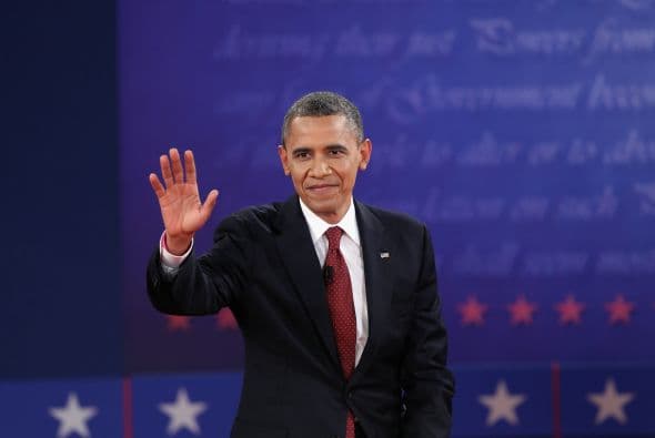 Obama dejó su actitud pasiva del pasado debate e interrumpió en un par de ocasiones al republicano para defender sus políticas sobre la energía durante su administración.