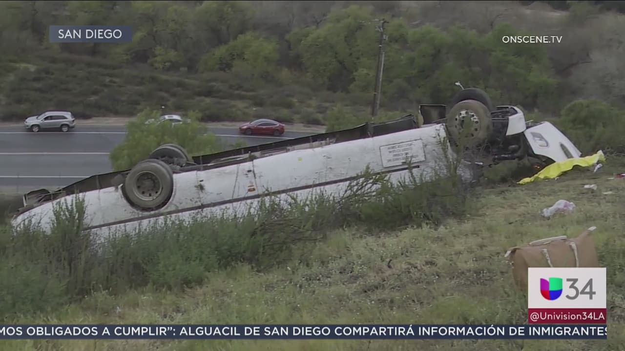 3 muertos y 18 heridos tras volcamiento de autobús de pasajeros en el sur de California