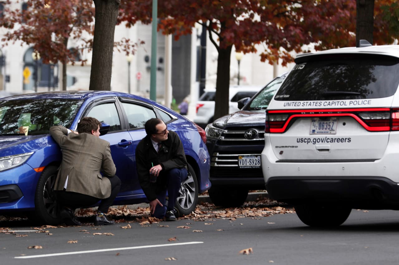 En octubre, un oficial federal se defendió de un intento de robo de su auto y disparó contra uno de los presuntos ladrones en Penn Quarter, al noroeste de DC. Poco después se supo que 
<a href="https://www.univision.com/local/washington-dc-wfdc/muere-adolescente-13-anos-intento-robo-auto-otro-menor-escapa">el sospechoso que murió por el disparo era un menor de apenas 13 años</a>.