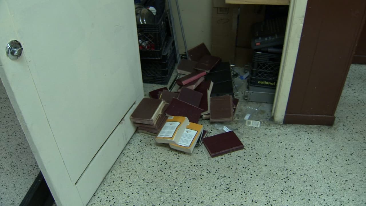 Un hombre entró en las instalaciones de una escuela en la Pequeña Habana y se robó una caja fuerte con $5 mil dólares.