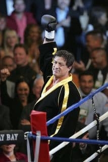 El experimentado pujilista y ex campeón del mundo se enfrenta al actual monarca para liberar a sus demonios y gozar por última vez la adrenalina del ring.