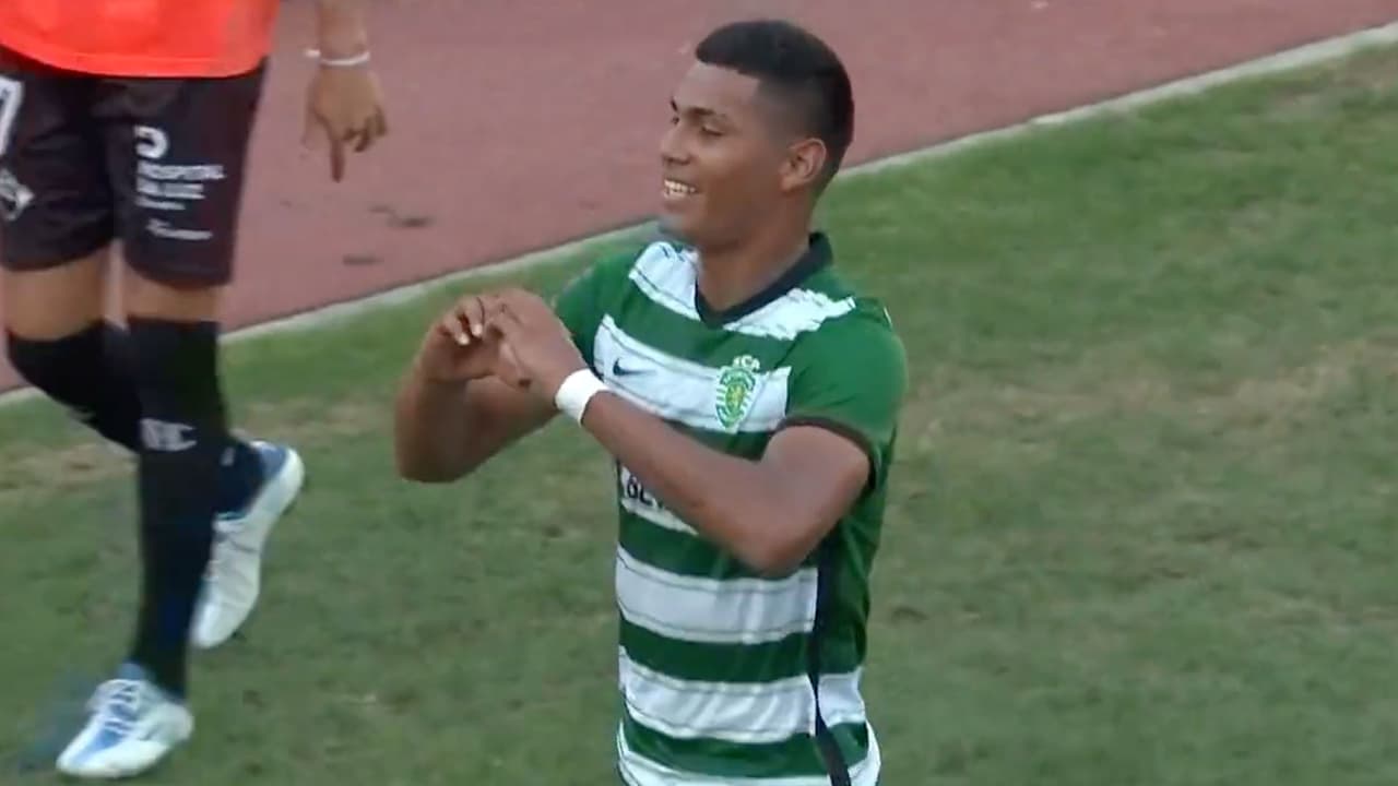 El mexicano Jesús 'Pogba' Alcantar anota su primer gol con Sporting Lisboa B
