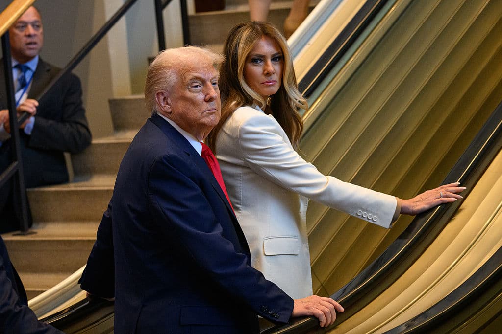 El presidente Donald Trump, y la primera dama, Melania Trump, llegan a la 80.ª sesión de la Asamblea General de la ONU (AGNU) el 23 de septiembre de 2025 en la ciudad de Nueva York.