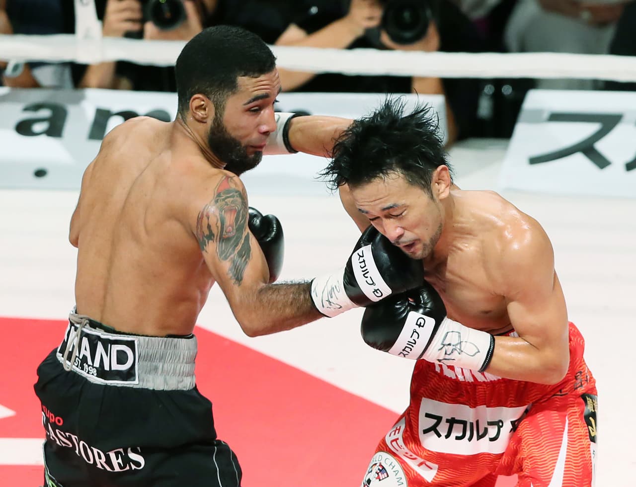 El Pantera no podrá defender su título por culpa de la báscula.