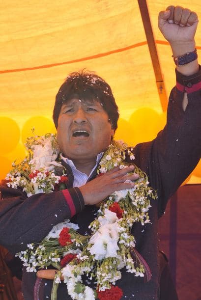 Durante su intervención, el jefe de Estado prometió respaldar obras en al menos ocho municipios de la circunscripción 43, como parte de su programa Bolivia cambia, Evo cumple.