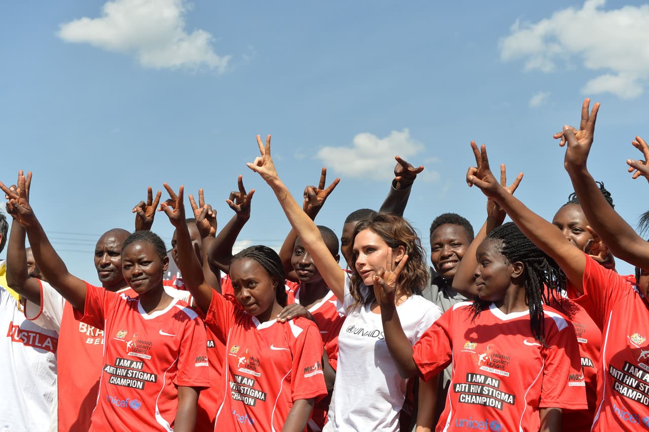 Victoria Beckham fue nombrada en 2014 como embajadora para ayudar en campañas que buscan una generación libre de SIDA y VIH.