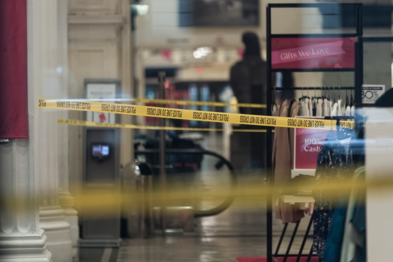 Estaban desarmados: detalles de los guardias de seguridad apuñalados en Macy’s del centro de Filadelfia
