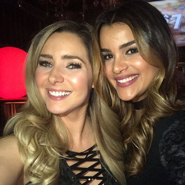 Con Ariadne Díaz también tiene una selfie: "Un verdadero placer compartir contigo @ariadne_diaz eres un sol y tu hijo un hermoso que me lo como a besos. Bendiciones".