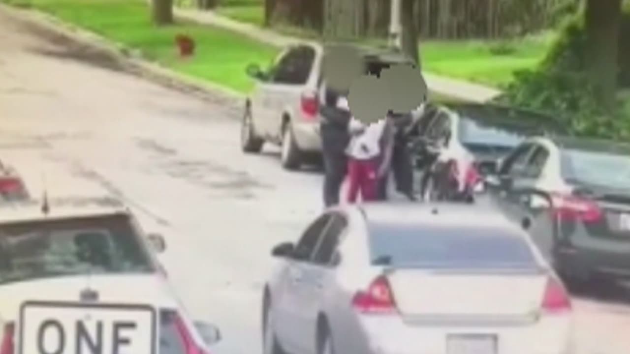 Un video muestra el momento en el que una madre con su bebé en brazos es asesinada a balazos
