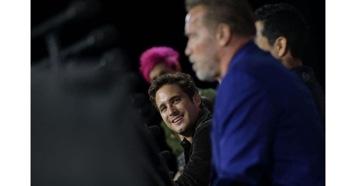 Diego Boneta y Arnold Schwarzenegger