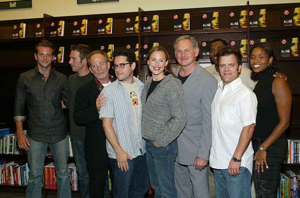 ‘Alias’ fue protagonizada por Bradley Cooper, Ron Rifkin y Victor Garber.