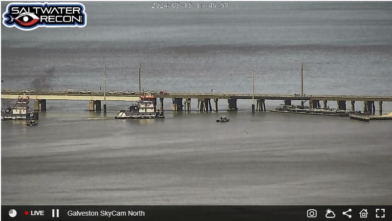 <b>La capacidad de la barcaza es de 30.000 galones y se desconoce la cantidad que se ha filtrado.</b>