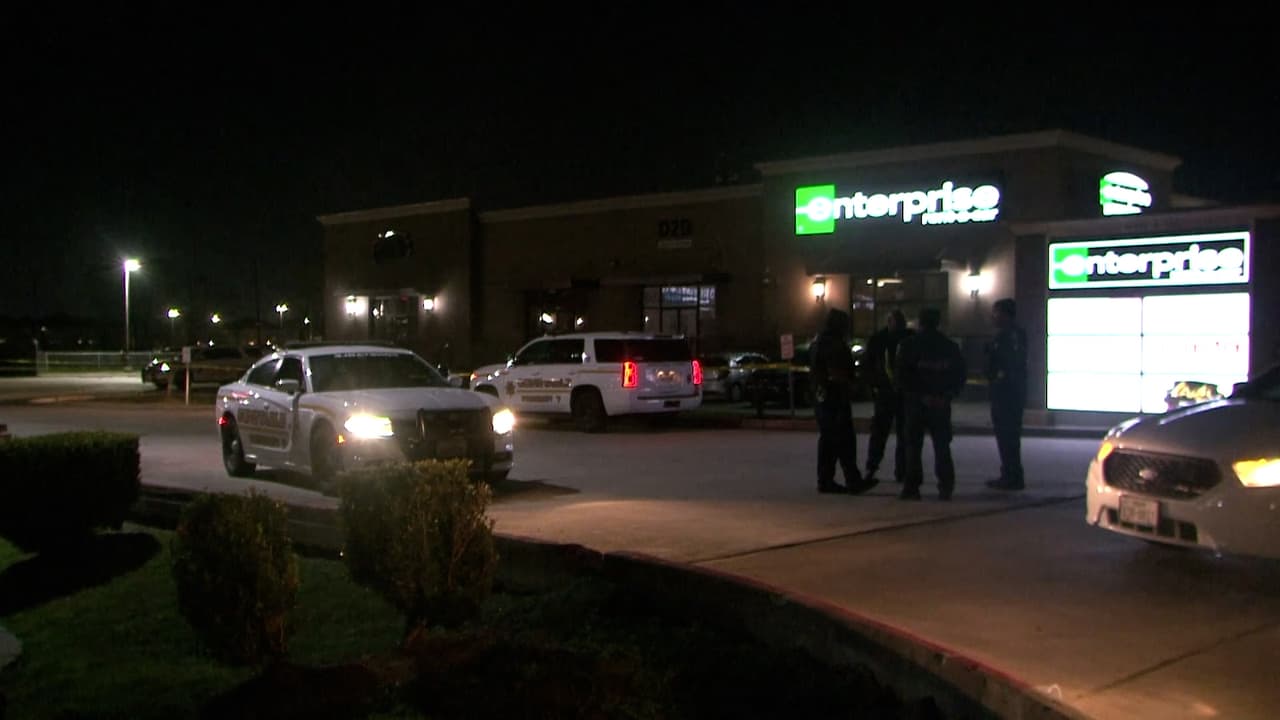 Muere joven de 17 años y otros tres menores resultan heridos tras tiroteo en una fiesta