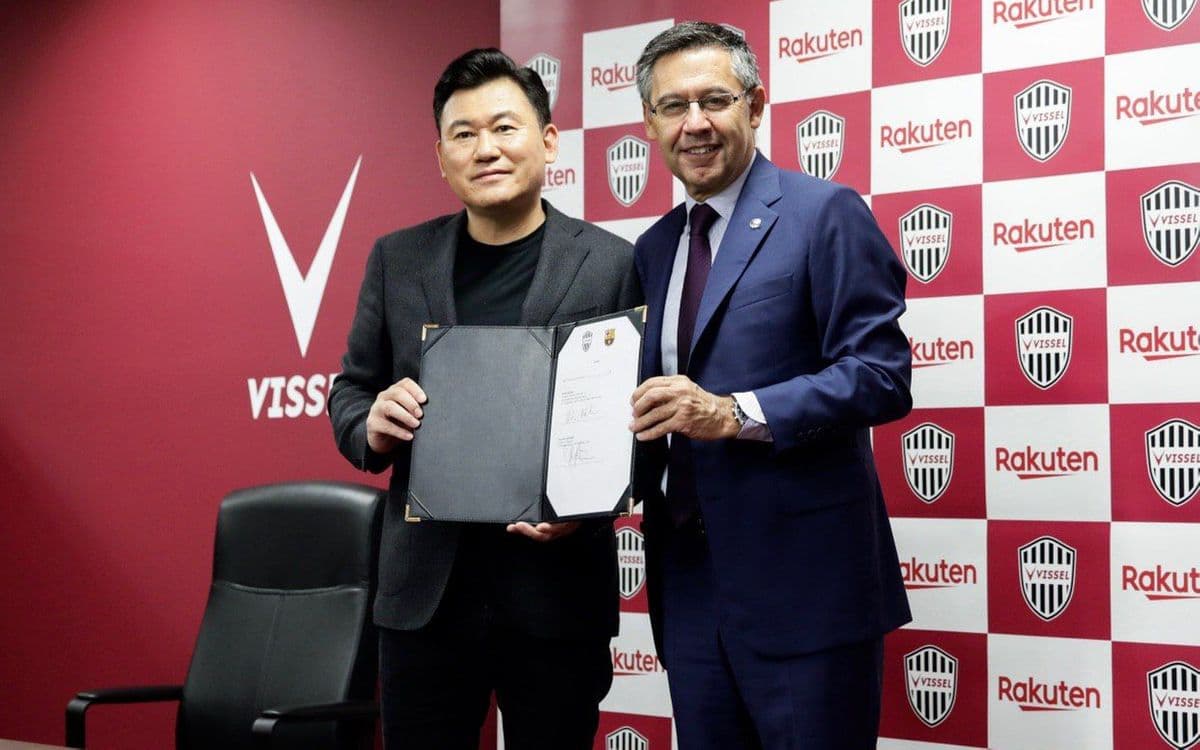 Hiroshi Mikitani, propietario del Vissel Kobe y Josep María Bartomeu, presidente del FC Barcelona.