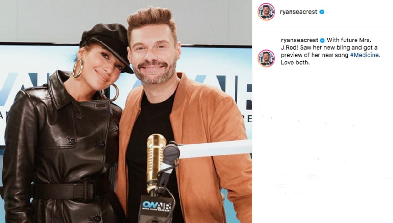 Durante un receso en la filmación de su nueva película, Jennifer López concedió una reveladora entrevista en el programa radial 
<b><a href="https://www.youtube.com/watch?v=hTnVXWAb0TU" target="_blank">'On Air With Ryan Seacrest'.</a></b>