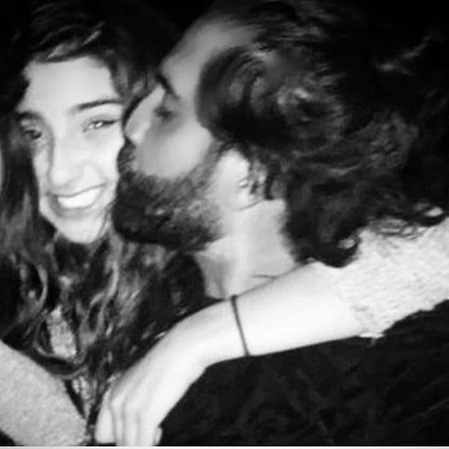 El amor que "El Potrillo" siente por sus hijos lo comparte a través de sus redes sociales.