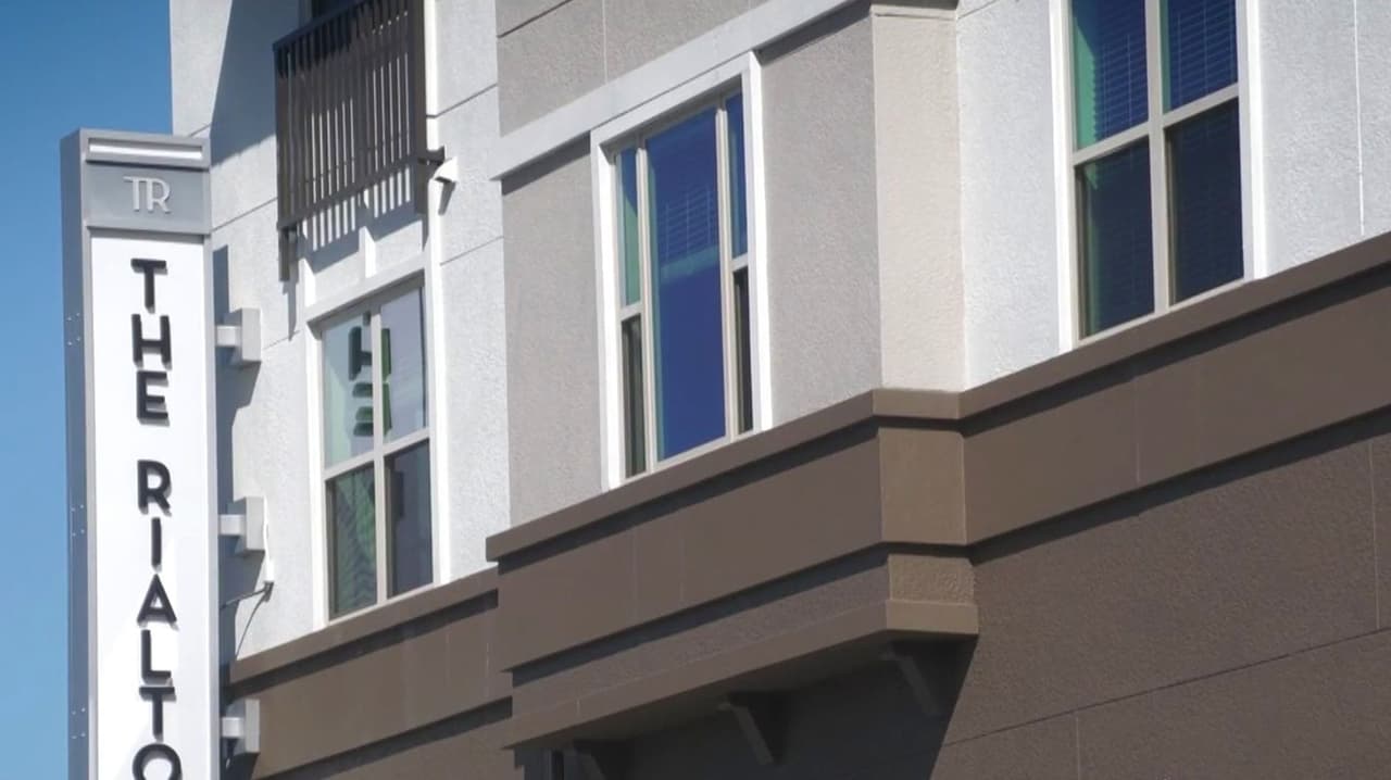 Dueños de Rialto enfrentan demanda; residentes denuncian daños y pagos con cheques sin fondos