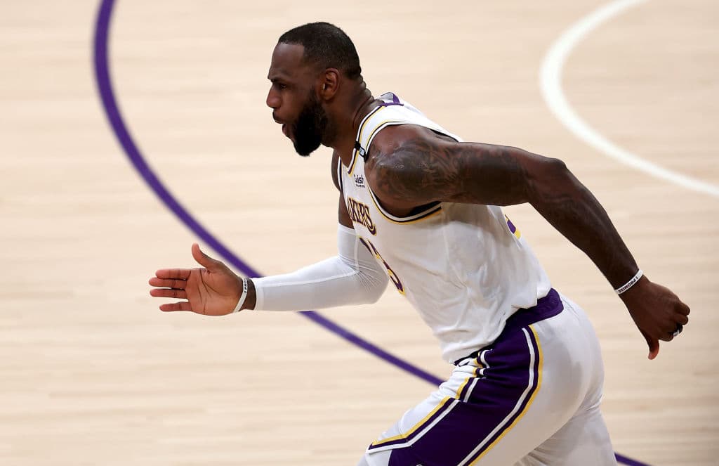 Adiós al 23: LeBron James cambiará de número con los Lakers