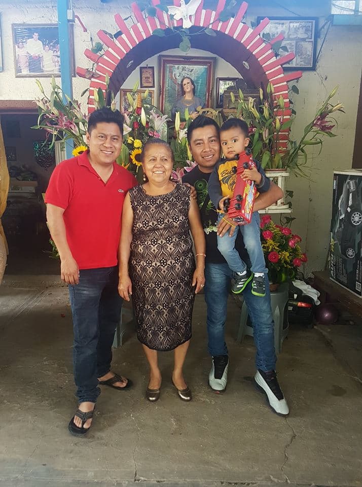 Si de algo estaba orgulloso Virgilio, además de su tierra, era de su familia. Adoraba a su madre, así como a sus hijos quienes cuentan con 5,12 y 16 años de edad, respectivamente.