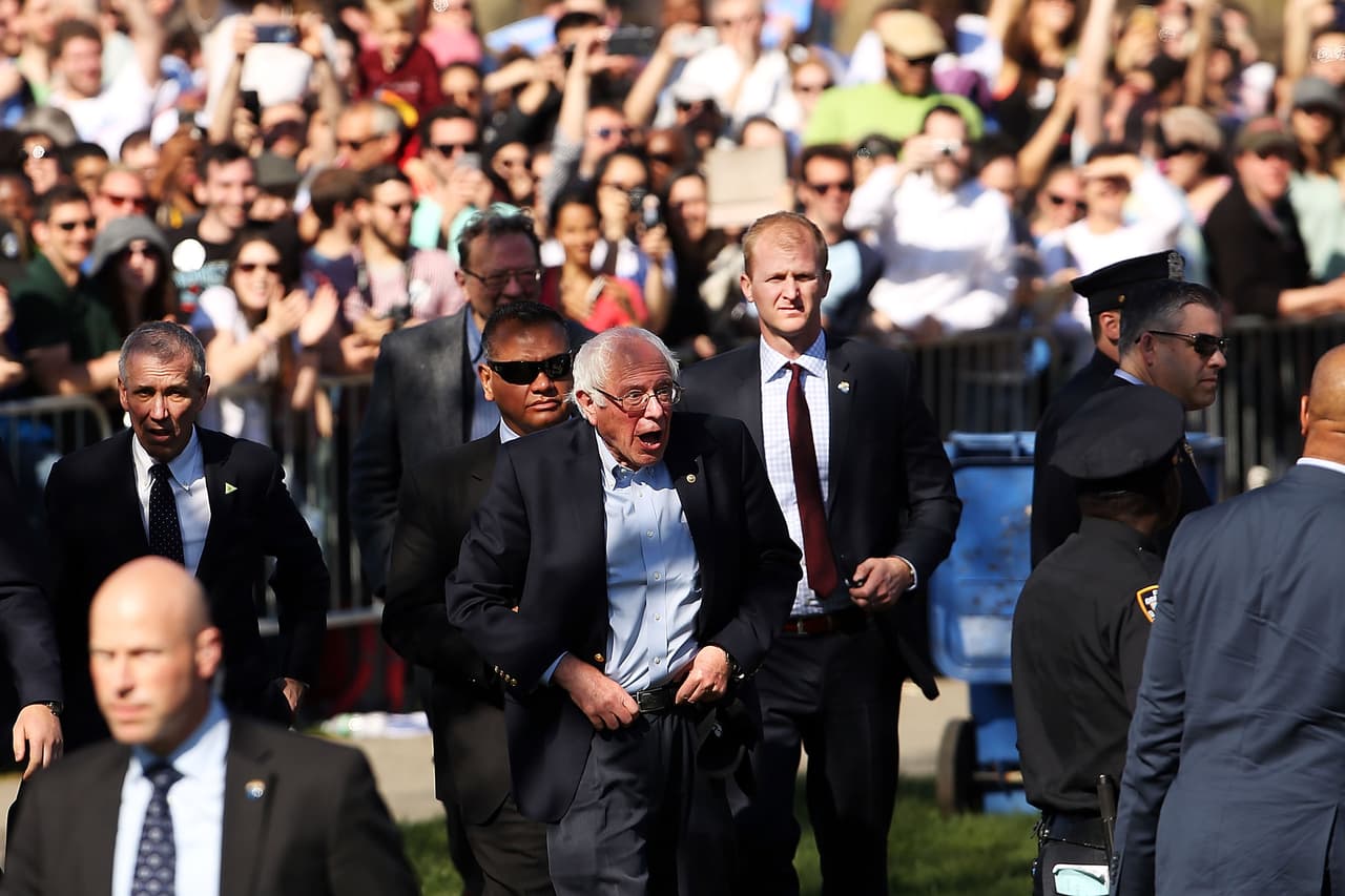 ¿28,300 en Brooklyn? Que no se te caiga el pantalón, Bernie Sanders.