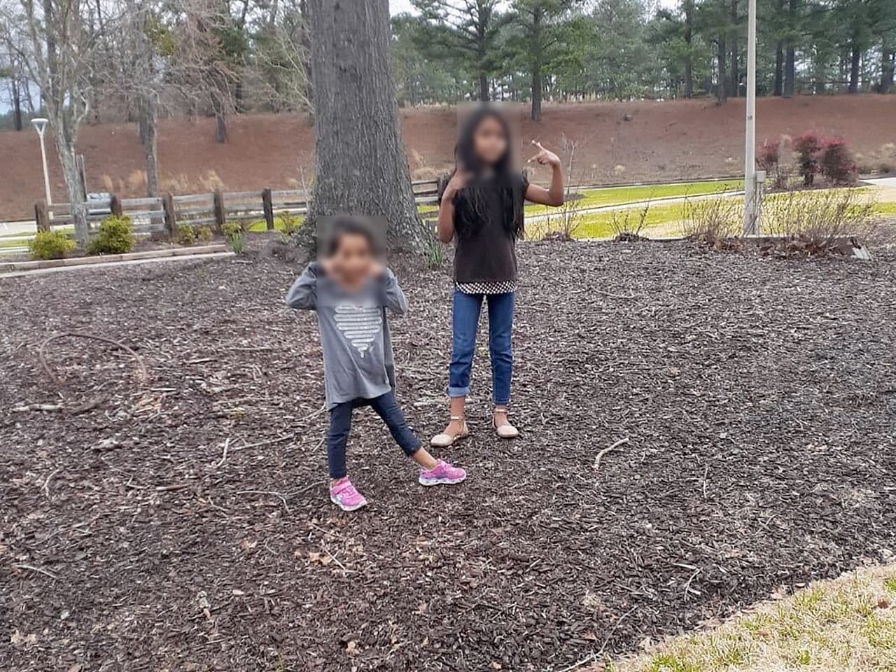 Las hijas de Regina González: Angélica Roxana, de ocho años, y Brinny, de cuatro.