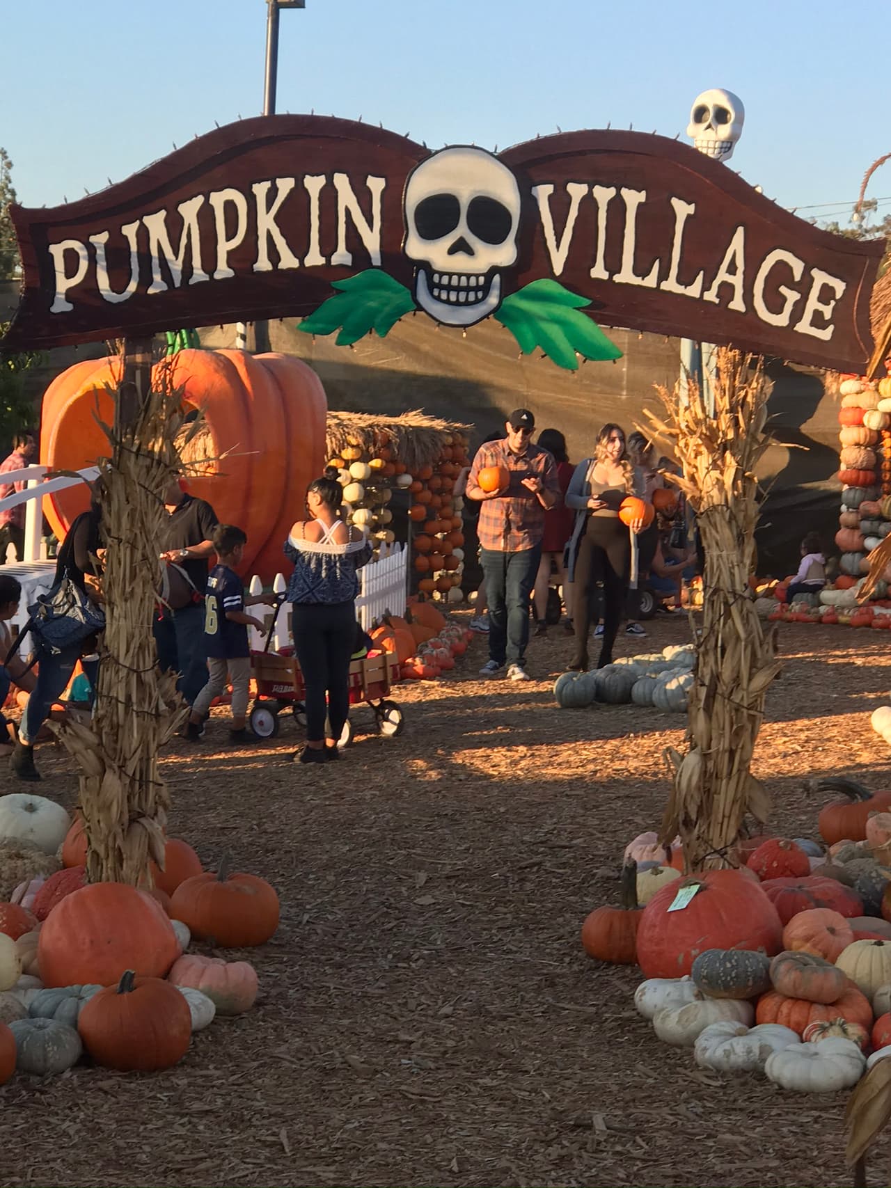 En la villa Pumpkin de Mr. Bone Patch, además de calabazas encontrarás muchos motivos para divertirte junto a tu familia.