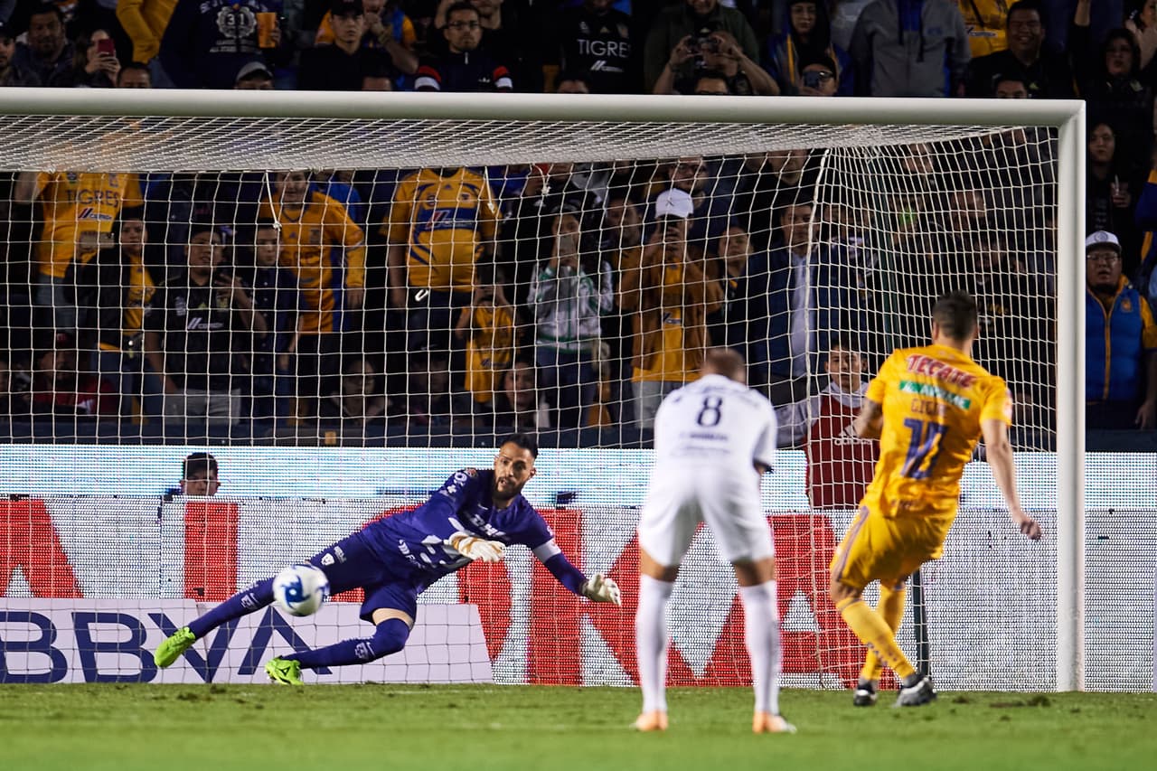 A los Pumas les ha marcado 12 goles en total, siete al ‘Pollo’ Saldívar y cinco al Pikolín Palacios. El equipo que mejor se le da.