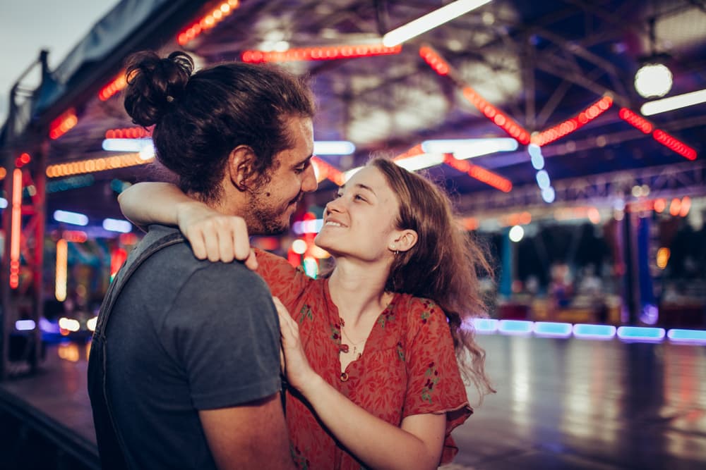 A nivel sentimental vivirás experiencias maravillosas que te van a ayudar a fortalecer tu carácter y tu espíritu. Tu economía se verá altamente beneficiada.