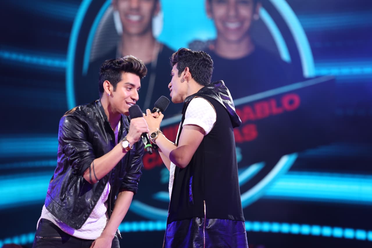 No estamos viendo doble. Ezequiel y Jeremías Cárdenas lograron el 100% de los votos de las chicas y continúan a la siguiente fase.