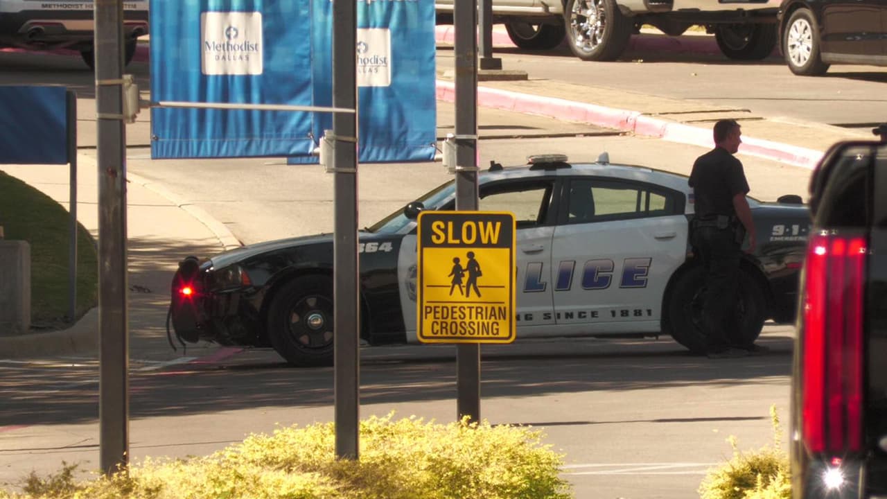 Hernández acusó a su novia de infidelidad y sacó un arma dentro de la habitación con el bebé recién nacido.