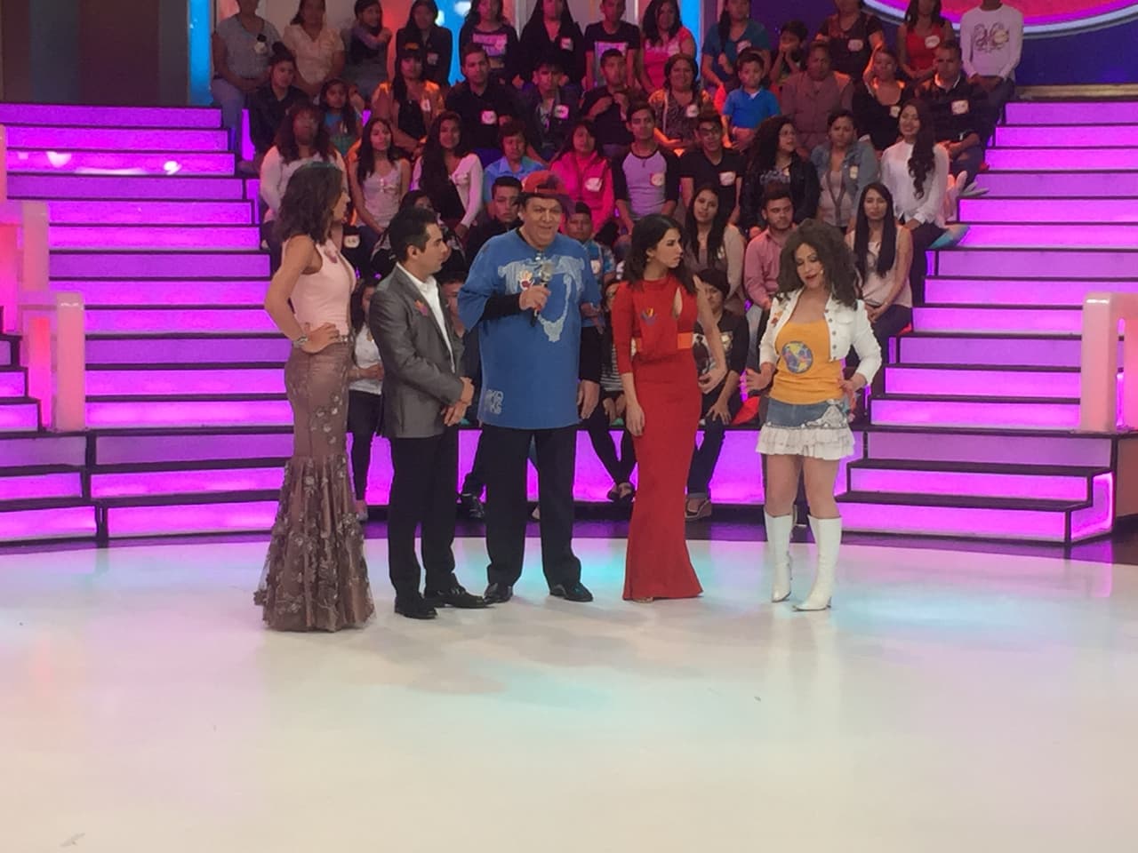 Mucha diversión se vivió este sábado en la fiesta de Sabadazo.