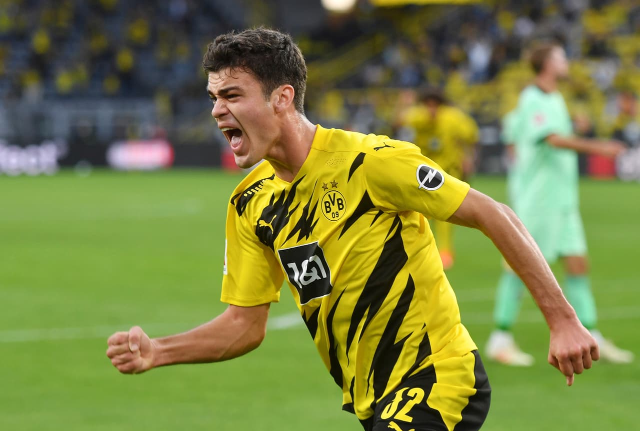 Giovanni Reyna | 18 años | Borussia Dortmund