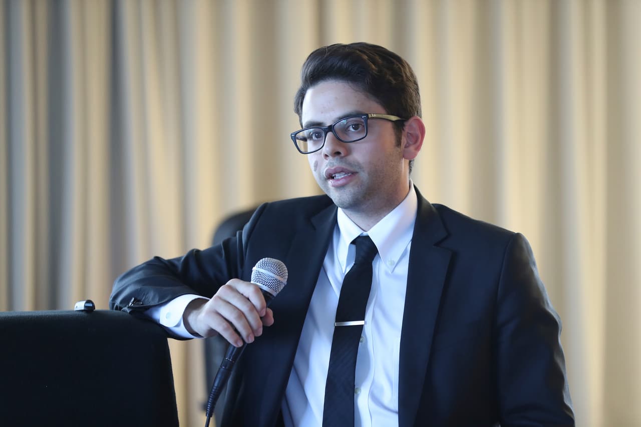 Fortaleza asegura que "no se vislumbra la salida" del secretario de Hacienda