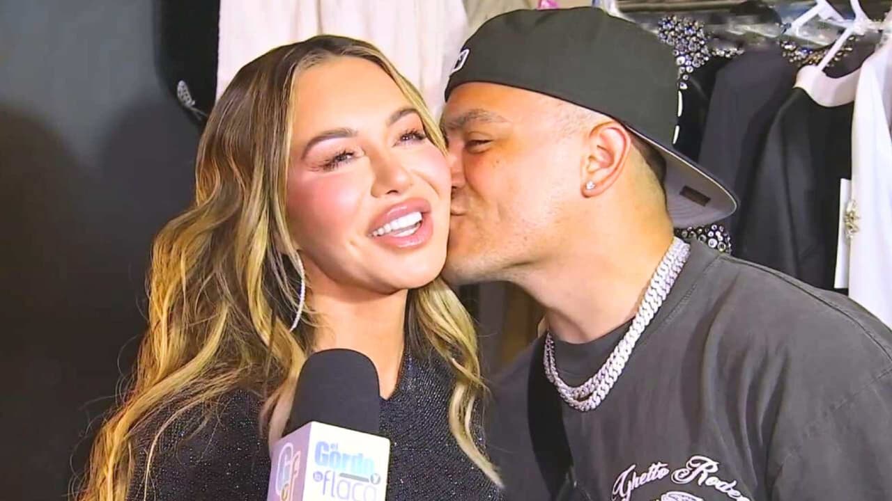 Muy enamorada, Chiquis escucha lo que su esposo le dijo de ella a Clarissa Molina