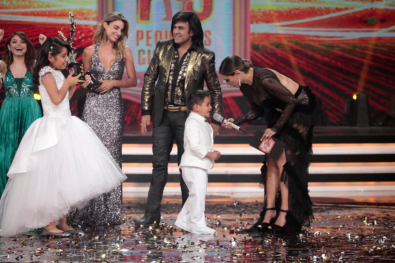 También fue justo en el cierre del show cuando se recordaron frases dichas con anterioridad, como lo hizo Giovani: "Tú me dijiste desde el principio que yo era un pequeño gigante, Gali".