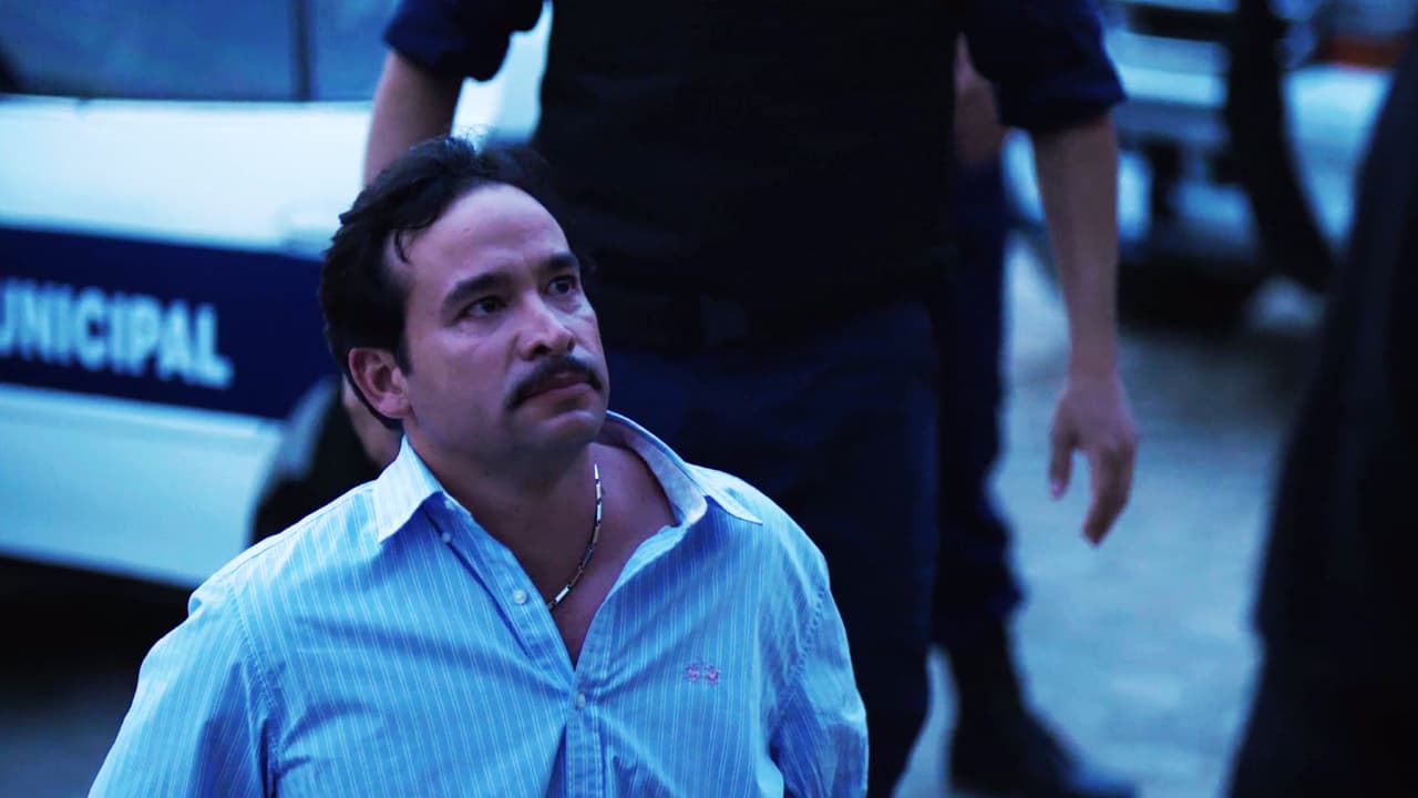 Moments after his arrest, ‘Chente’ was taken to ‘El Chapo’. 
<b><a href="http://www.univision.com/series/el-chapo/el-chapo-el-chapo-won-against-el-cano-chente-and-arturo-bernal-leyda-scene-of-the-day-video">The drug-lord from Sinaloa informed him that his allies had been defeated</a></b>; now, after all those years, he had what he wanted.