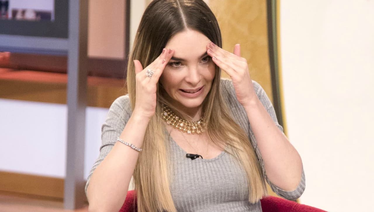 En las imágenes del aeropuerto, se les ve a 
<b>Talei y a Belinda </b>transportando juntos sus maletas. La situación captada en video 
<b>contrasta con lo dicho </b>apenas la semana pasada.