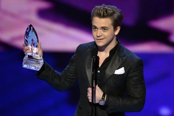 Hunter Hayes venció a otros cantantes de su género como Blake Shelton y Tim McGraw.