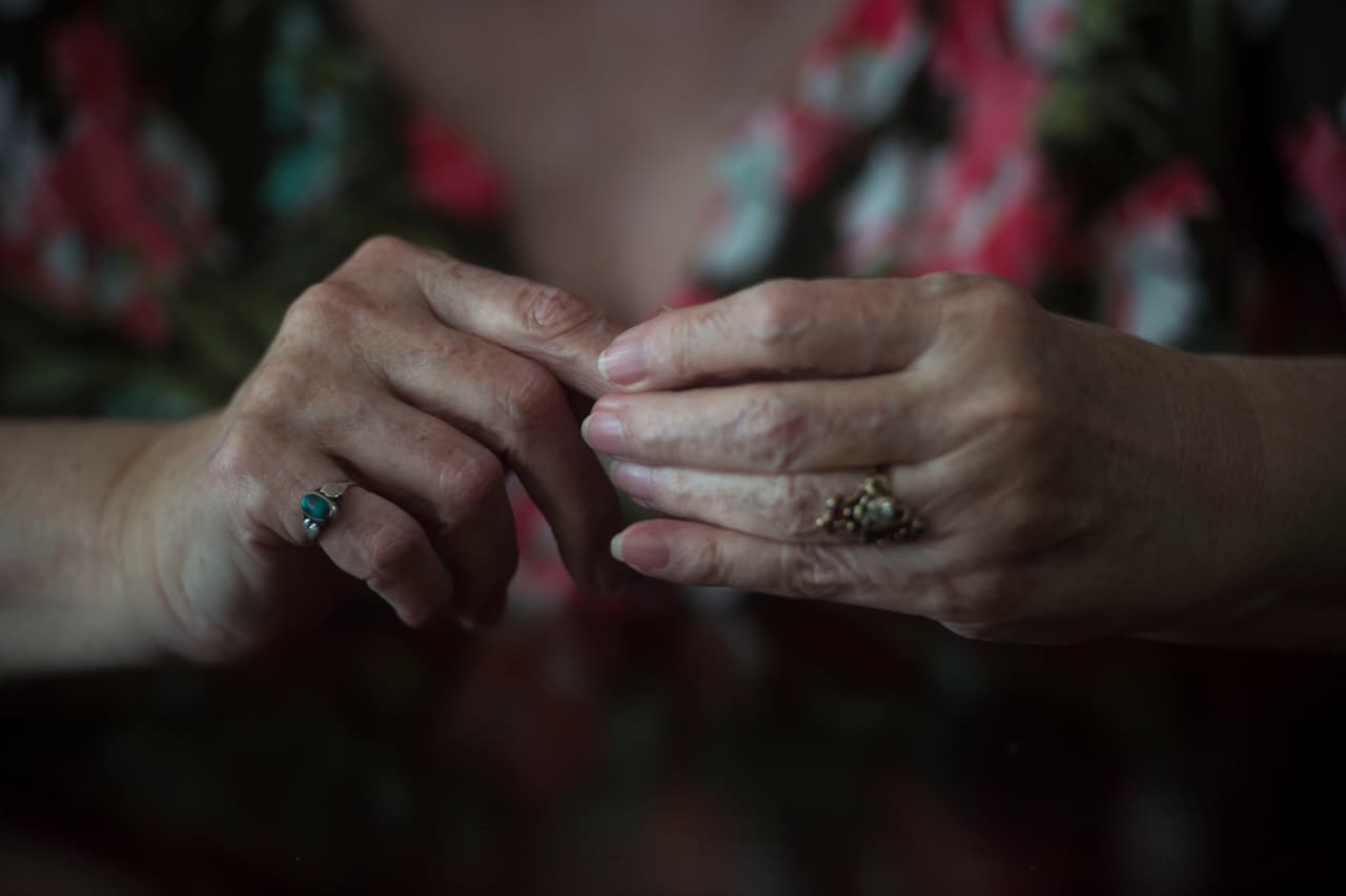 <a href="http://bmjopen.bmj.com/content/8/2/e019414">Una investigación</a> sobre cientos de webs de centros que ofrecen combinaciones de tratamientos con células madre con "medicina alternativa y complementaria" reveló que solamente 31% de los sitios menciona si la intervención cuenta con el visto bueno de las autoridades sanitarias.