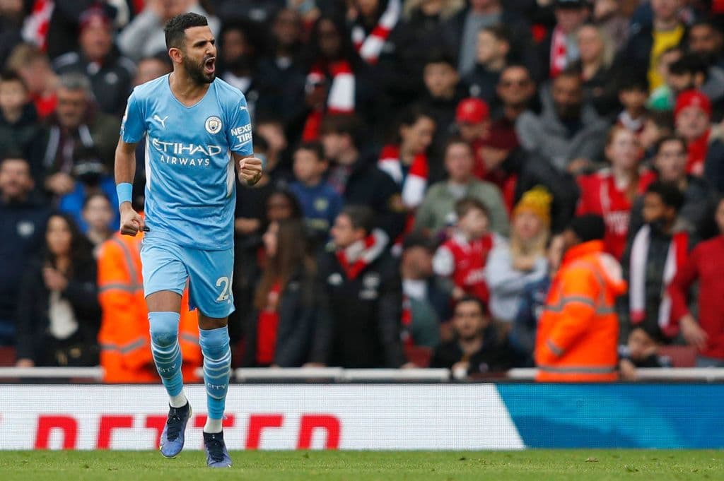 Manchester City saca triunfo de último minuto ante Arsenal durante la Jornada 21 en la Premier League. Bukayo Saka abrió el marcador a favor de los Gunners al 31', pero fueron Riyad Marez con un penalti quien igualaba el marcador y Rodrigo Hernández Cascante anotaba al 90+3' para sumar otros tres puntos y seguir líderes de la tabla.