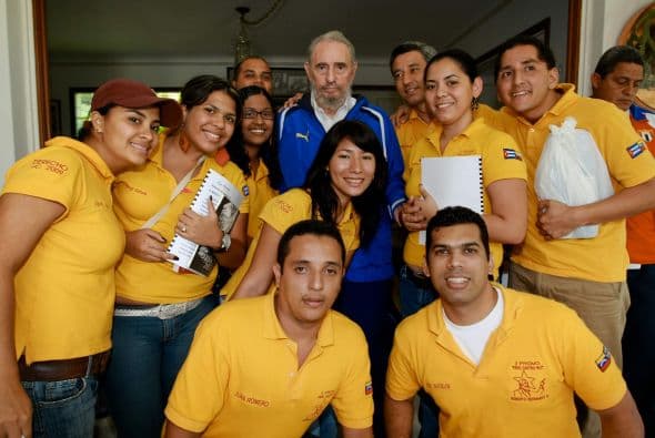 24 de agosto: Fidel Castro confirma que está en una mejor etapa de su larga convalecencia al aparecer más recuperado en un video (el primero en un año y dos meses) y varias fotos durante un encuentro con abogados recién graduados de la Universidad de Carabobo, Venezuela.