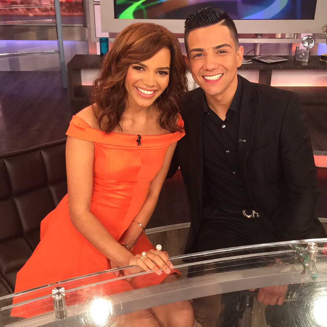 Leslie Grace y Luis Coronel hicieron de las suyas en el programa.