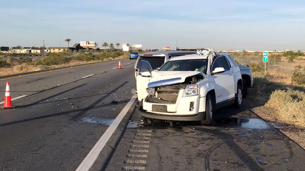 Además de que deberá responder por los daños causados en la propiedad. Para más detalles sobre el tema consulta con un abogado.