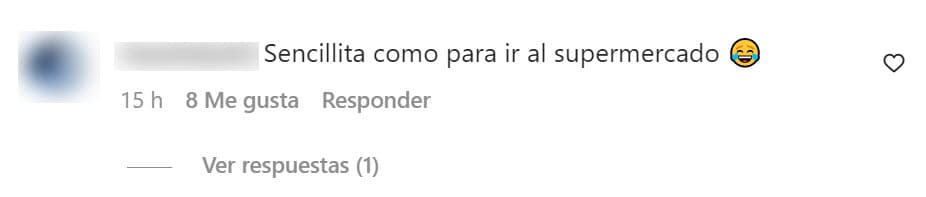 La elegancia del vestido y el porte de Chiqui Delgado le ganaron algunos comentarios en tono de broma como este:
<b>"Sencillita como para ir al supermercado"</b>.
<br>